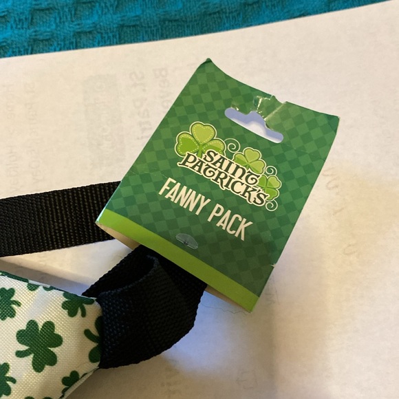 St. Patrick’s Day Fanny Pack With Beverage Holder - Picture 6 of 6